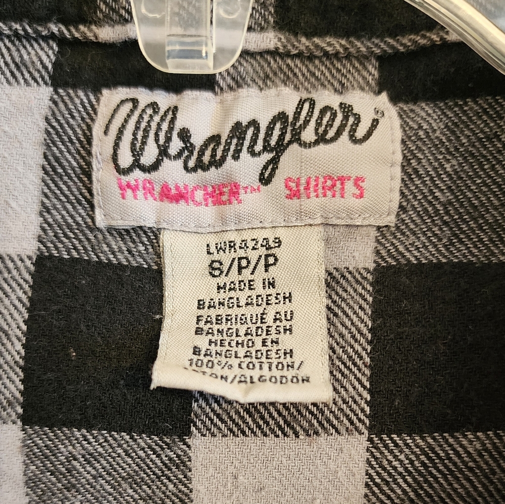 Wrangler Wrancher Black and White Plaid Button-Up Shirt - Picture 2 of 5